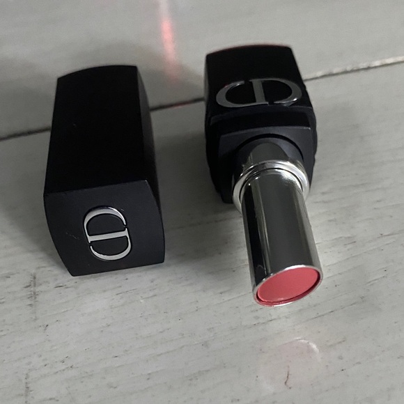 Dior Forever Lipstick with Black Case - Picture 1 of 3